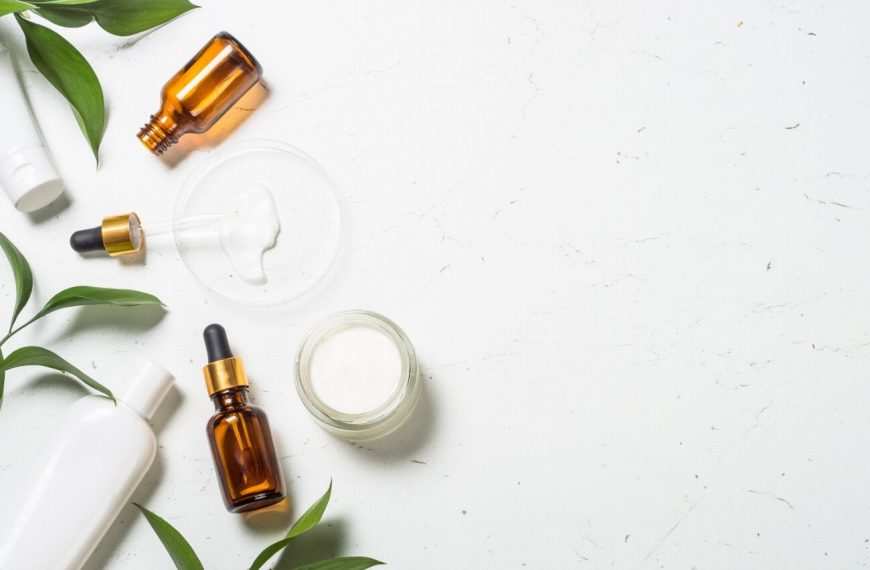 Attention ! Les produits cosmétiques naturels peuvent être mortels pour votre chat Découvrez les dangers cachés !