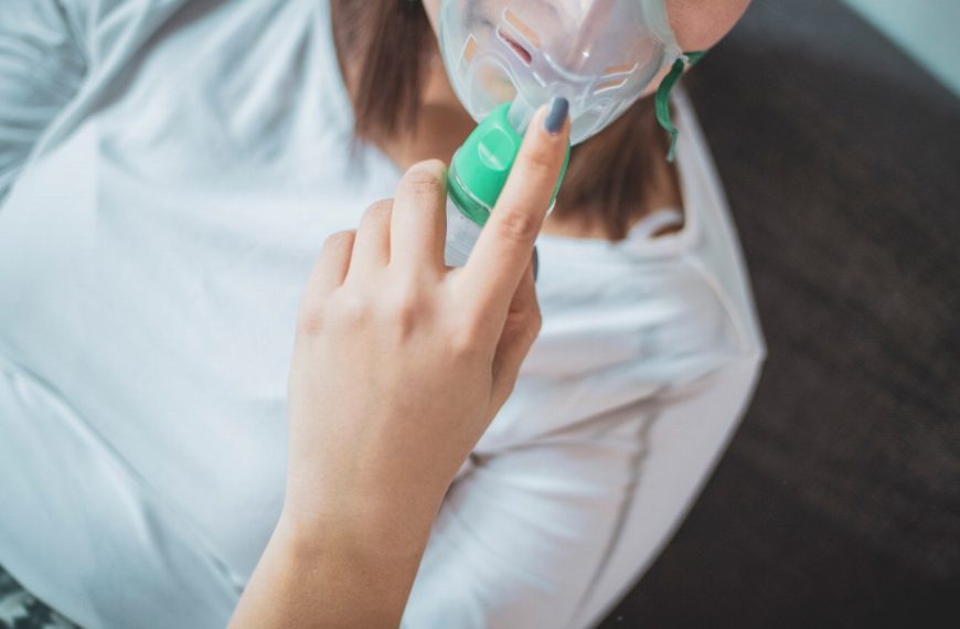 Découvrez comment identifier les signes révélateurs des troubles respiratoires chez votre chat et soigner rapidement son infection !