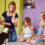 La musicothérapie canine : une nouvelle méthode révolutionnaire pour apaiser et guérir nos amis à quatre pattes !